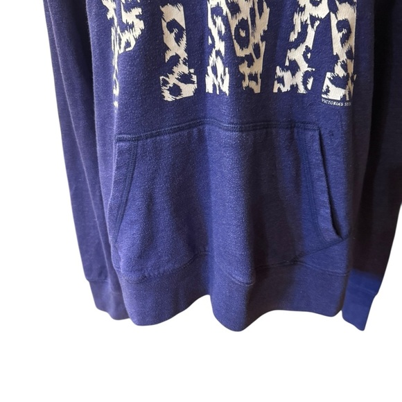 PINK Victorias Secret purple hoodie sweatshirt with LOVE PINK Size Medium - Picture 4 of 8